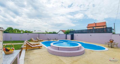 Zavala Maison | Villa Bali Oasis