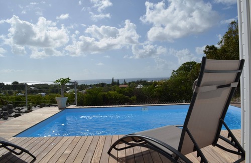 Saint-Francois Villa | Villa "Balisier" T2 magnifique vue mer avec piscine indépendante-charme-intimité