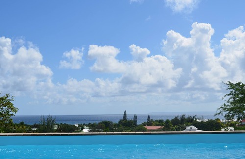 Saint-Francois Villa | Villa "Balisier" T2 magnifique vue mer avec piscine indépendante-charme-intimité