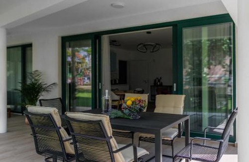 Siofok Aranypart Appartement | Villa Bauhaus Wellness Apartman Fsz. 3