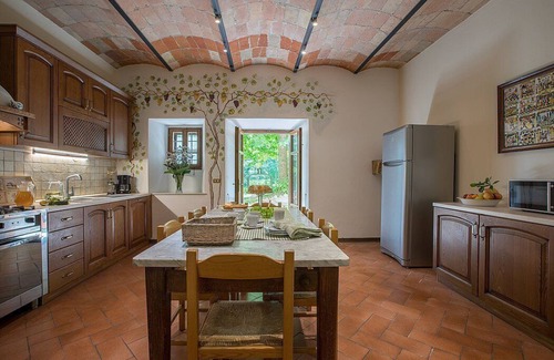 Ripoli Villa | Villa Belgarbo: Une villa de deux étages enchanteur et lumineux situé dans un élégant bâtiment du 18ème siècle.