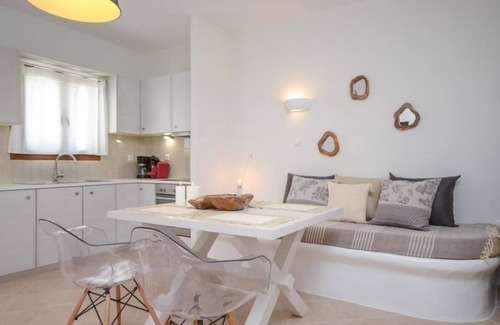 Glinado Villa | Villa Bella Vista 90M2 2Bedrms 2Bathrms Sea view from Tzacuzzi