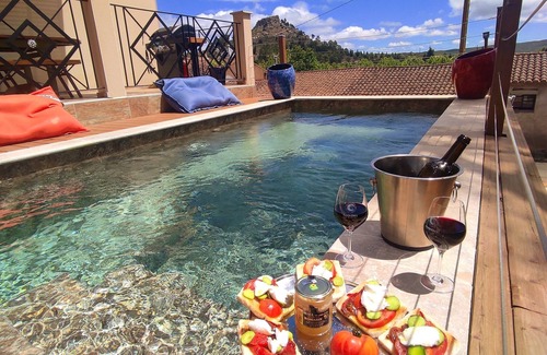 Montseret Villa | VILLA BELLEVUE / BALNÉO / AVEC PISCINE / CLIM