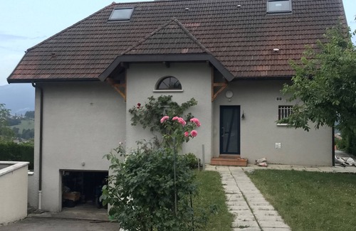 Cuvat Villa | Villa BelleVue, proche Lac Annecy + domaines skiables, cuisine neuve, 4 chambres: 8 per., sauna
