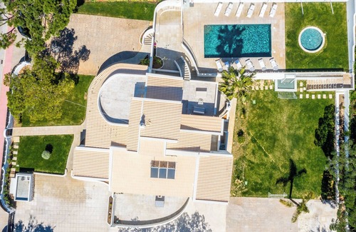 Porches Villa | Villa "Belo Horizonte" avec piscine privée, jardin et Wi-Fi