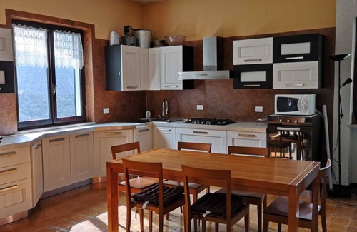 Treviso Bresciano Villa | Villa between mountains and lakes with 14 beds