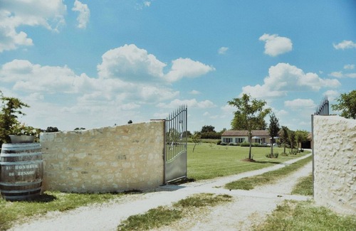 Saint-Eutrope-de-Born Villa | Villa Bisou – Villa familiale de charme dans le Lot-et-Garonne avec piscine et vue