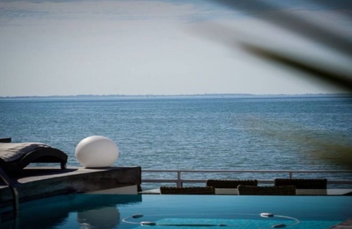 Angoulins Villa | Villa Bord de mer - La Rochelle 8 /10 personnes - Piscine/Jacuzzi