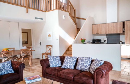 Castelnau-de-Montmiral Villa | Villa muy privada de 4 dormitorios con piscina y jardín