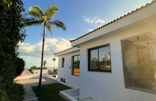 Las Arenas Villa | NEW: Villa "Brisamar" with spectacular sea views and pool