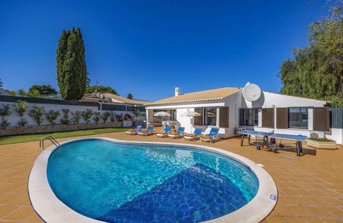 Areias de Sao Joao Villa | Villa Buganvillea by Villa Plus