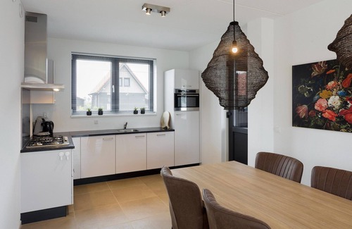 Ossenzijl Villa | Villa moderne avec deux sdb, dans un parc de vacances près des lacs frisons