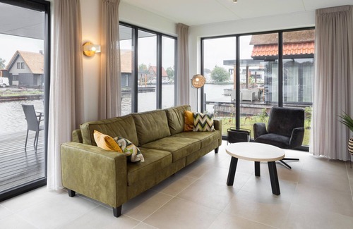 Ossenzijl Villa | Villa moderne avec deux sdb, dans un parc de vacances près des lacs frisons