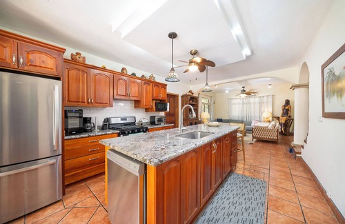 Potrero Maison | Villa Corina 5 Bedroom Ocean View Home