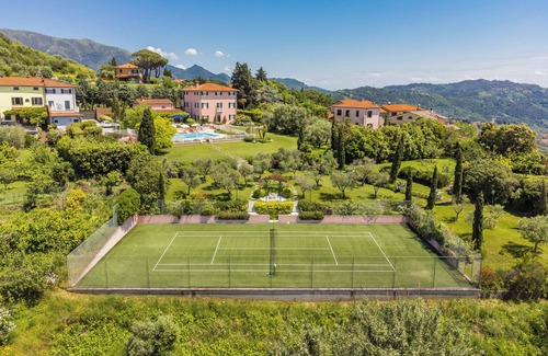 Corsanico Villa | Villa Cà ai Venti, harmonie et élégance dans les collines lucchoises surplombant la mer