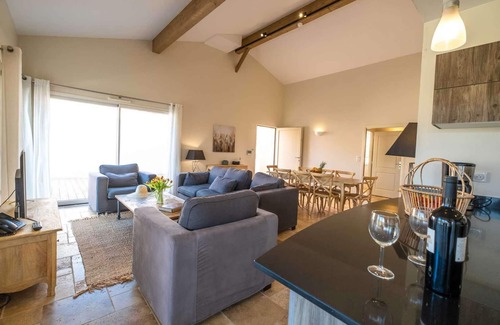 Castelnau-de-Montmiral Villa | Villa de lujo de 3 dormitorios y 3 baños con spa de natación en la finca Chateau