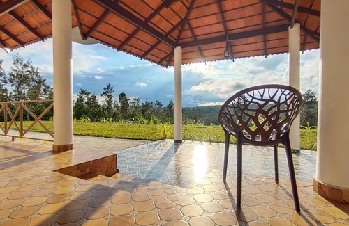 Alur Lit Et Petit-Déjeuner | Villa Cabins with Cozy bed & breakfast in charming Sakleshpur