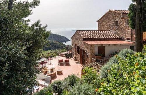 Cala Piccola Villa | Villa Cala Piccola by Interhome