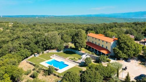 Ripenda Kras Hôtel | Villa Calussovo
