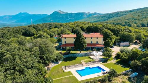 Ripenda Kras Hôtel | Villa Calussovo