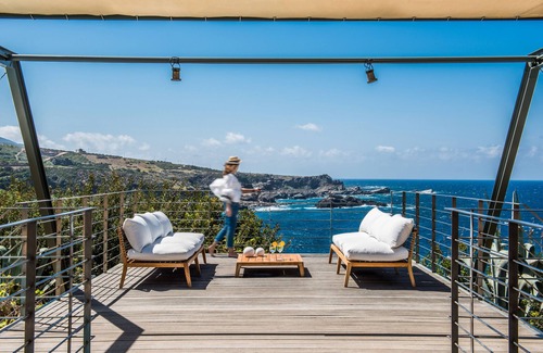 Livadia Villa | Villa Calypso, Front de mer, Design Villa avec piscine chauffée