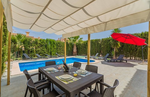 Puig de Ros Villa | CAN CALDERO- Chalet pour 8 personnes à Puig de Ros avec terrasse et piscine privée. 4 chambres, barbecue - 99034- - Wi-Fi gratuit