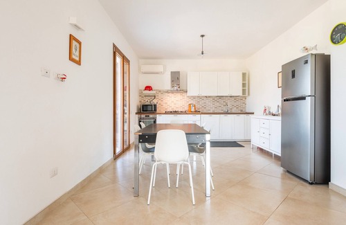 Sant'Anna Arresi Villa | Villa 'Casa Atzori' avec terrasse privée, jardin privé et climatisation