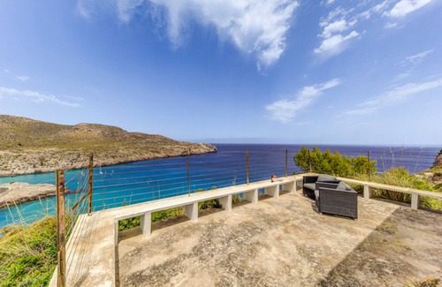 Cala Carbo Villa | Villa Casa Blanca Carbo for six people with pool