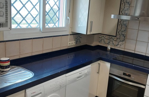 Bolonia Maison | Villa "Casa La Tahona" avec vue sur les montagnes, balcon et 2 terrasses privées