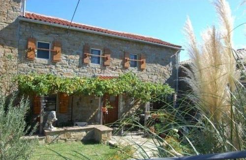 Bric Maison | Villa Casa Sarina