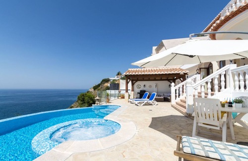 Salobrena Villa | Villa Casa Tomise avec piscine privée et vues fantastiques