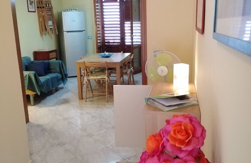 Marina di Pisciotta Appartement | VILLA CECILIA/app.2: dans villa avec jardin et à 2 minutes des plage du Cilento.