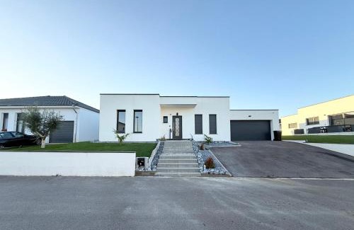 Valmont Maison | Villa Chipie neuve & grand standing !
