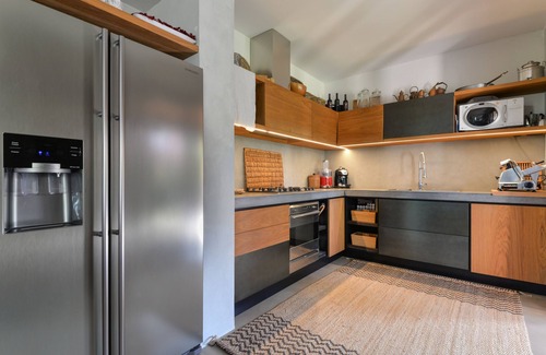 Marina di Campo Villa | Villa 'Chiuso Torto' with Private Terrace and Garden