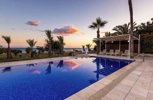 Agios Theodoros Villa | Villa Chrysta - Beachfront 5-Bed Villa With Stunning Pool