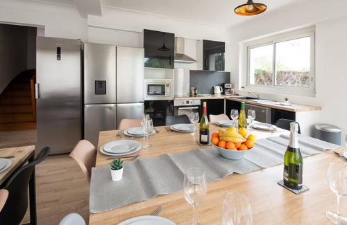 Cholet Villa | Villa City Garden - 15 pers Groupe-Jardin & BBQ