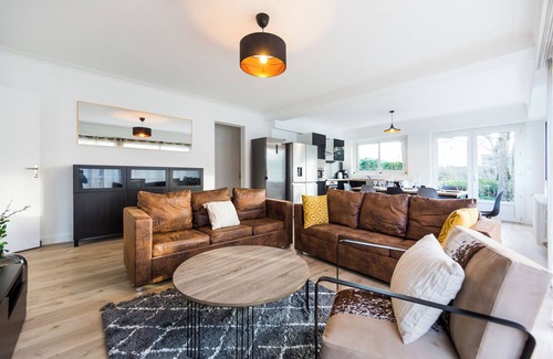 Cholet Villa | Villa City Garden - 15 pers Groupe-Jardin & BBQ