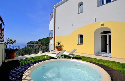 Pontone Maison | Villa Clarice D: Un studio élégant et moderne dans un endroit calme.