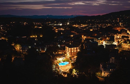 Poggio Villa | Villa Clodia Relais - PISCINE - VUE SUR LE LAC - ÉVÉNEMENTS et MARIAGES SPÉCIAUX