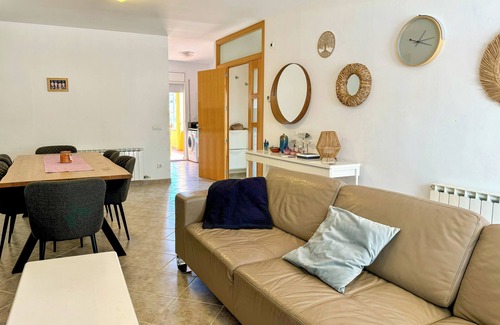 Pals Maison | Villa close to the beach. Capacity 12 people.Platja de Pals.