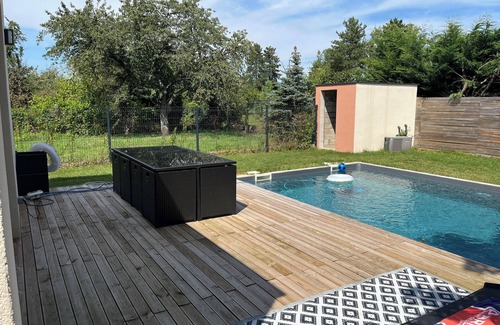 Habsheim Villa | Villa a proximité de la Suisse et de l’Allemagne