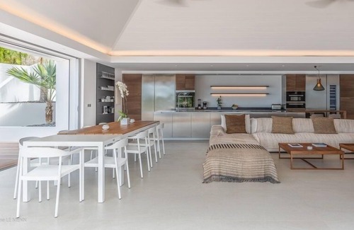 Barriere des Quatres Vents Villa | Villa Coco | Beach View - Located in Beautiful Lorient Beach with Private Pool