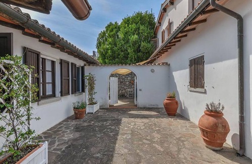 Vigne Giunche Villa | Villa 'Colombaia' with Private Garden and Wi-Fi