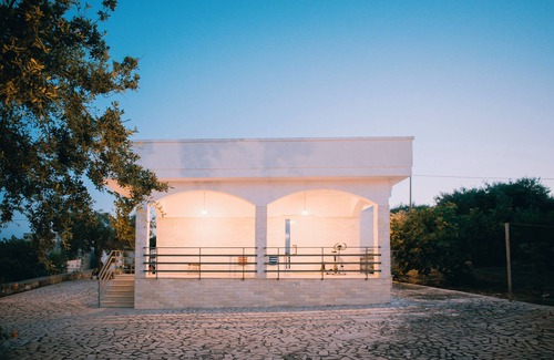 Gorgofreddo Villa | Villa confortable avec jardin et parking privé dans la verdure près de Monopoli