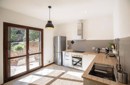 San Mariano Villa | Villa 'Con Piscina' avec vue sur le lac, jardin privé et Wi-Fi