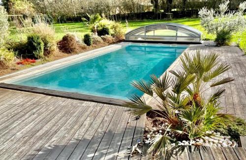 Onet-le-Chateau Villa | Villa contemporaine avec piscine sur 4000 m2 à Rodez 9 personnes