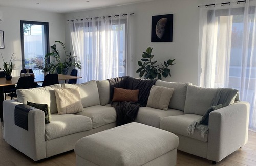 Montoison Villa | Villa Contemporaine au Calme Avec Piscine Privée