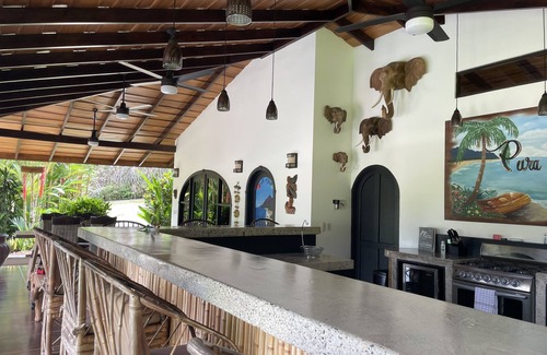 Ojochal Villa | VIlla costa pura vida (agalla)