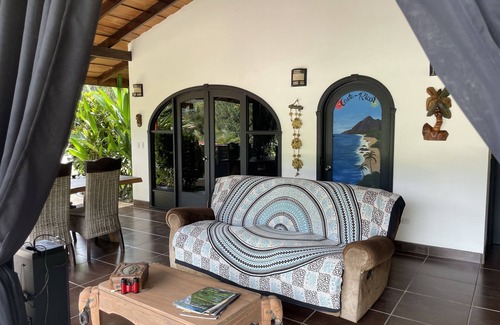 Ojochal Villa | VIlla costa pura vida (agalla)