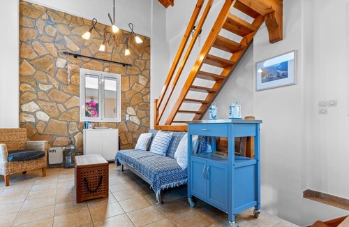 Sivota Villa | Villa Cristina - Villa charmente en pierre et en bois dns la baie de Sivota